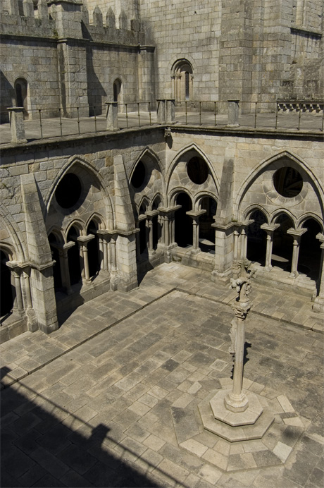 Cloister of Se Cathedral Porto